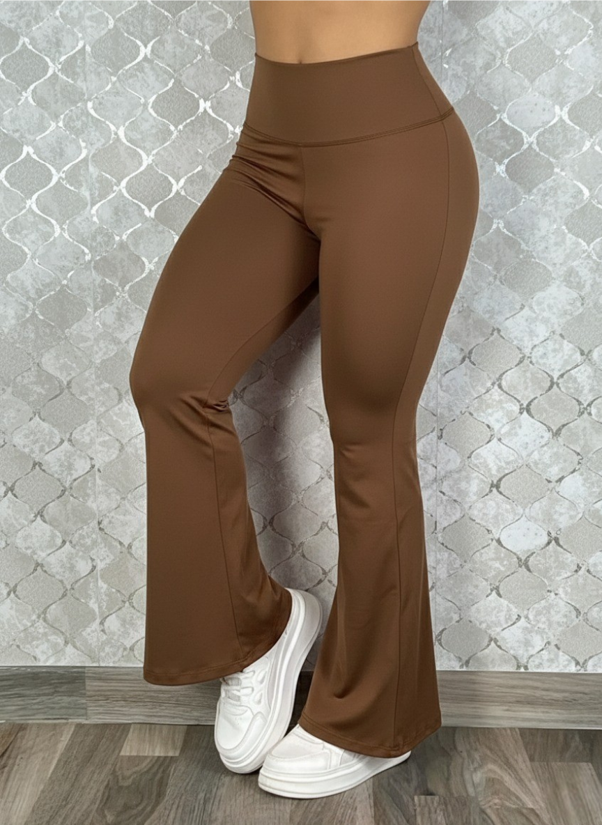 LEGGING MOLDEADORA BOCA DE CAMPANA REALZA TU FIGURA SIN RENUNCIAR A LA COMODIDAD. 🎁 REGALO GRATÍS INCLUIDO