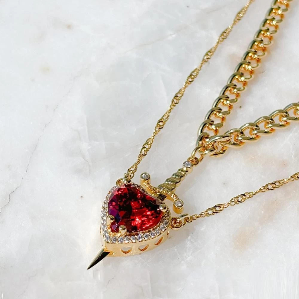 Conjunto 2 Collares Espada & Corazón Para Pareja + 💌 Tarjeta Romántica de Regalo  GRATÍS