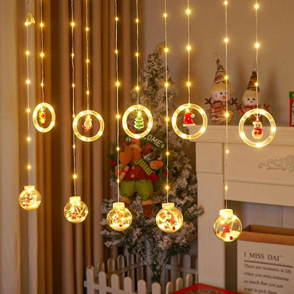 Cortina Navideña LED con Figuras 3D – Anillos y Esferas Decoradas + Control de Color Incluido.