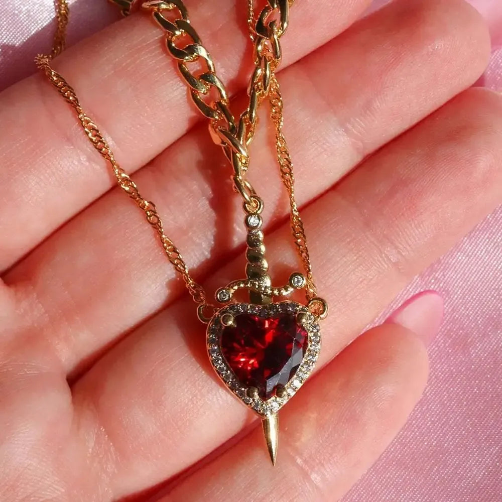 Conjunto 2 Collares Espada & Corazón Para Pareja + 💌 Tarjeta Romántica de Regalo  GRATÍS